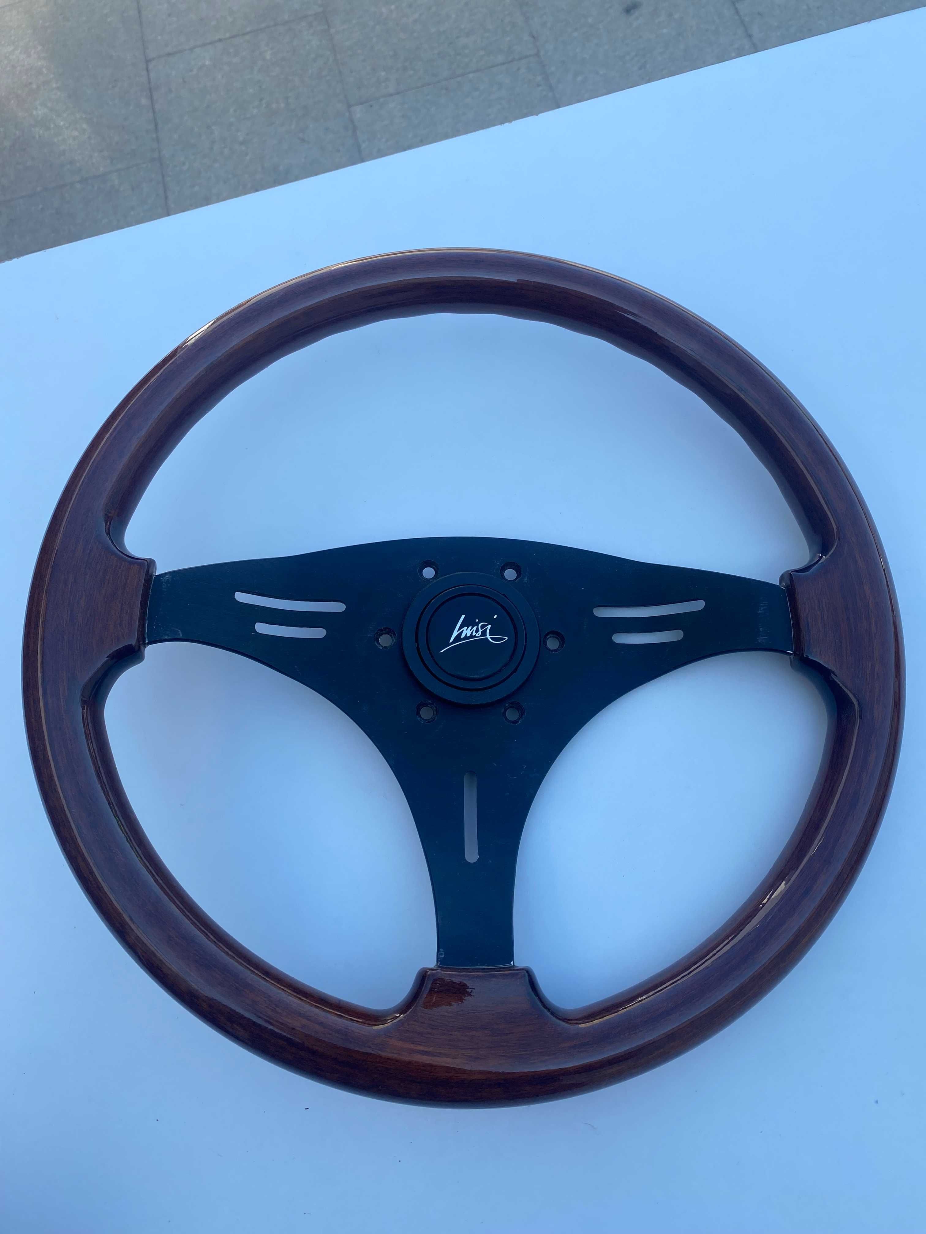 Volante Madeira Luisi
