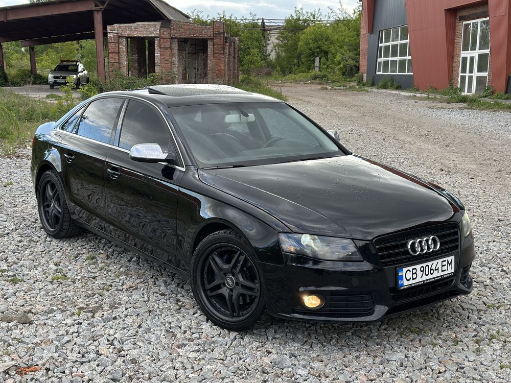 Продам Audi A4 B8 2010