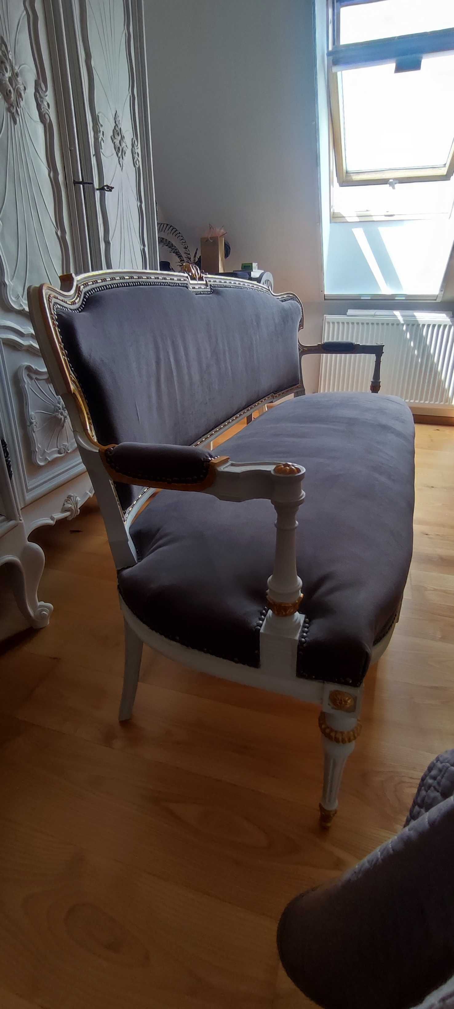Sofa w stylu weneckim