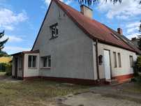Dom w pobliżu jeziora