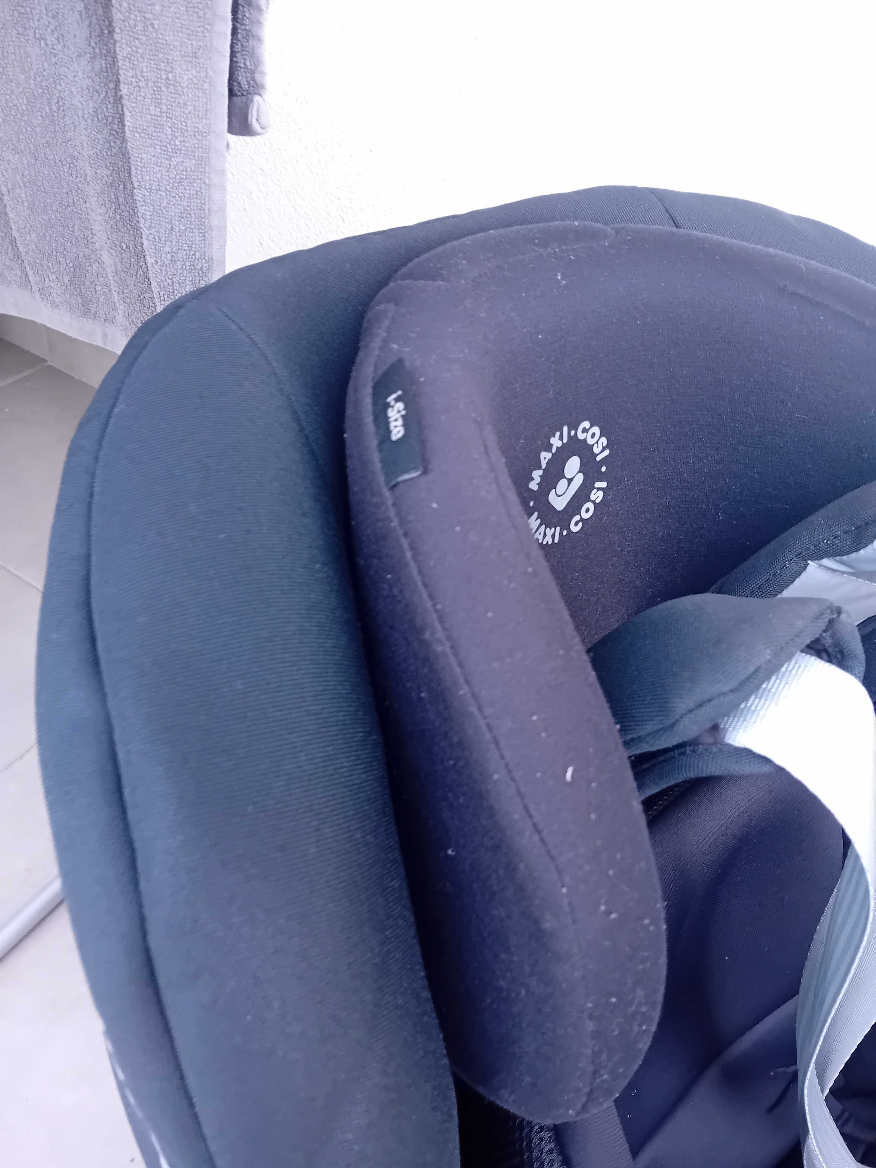 Fotelik Maxi Cosi plus baza Family fix 3
