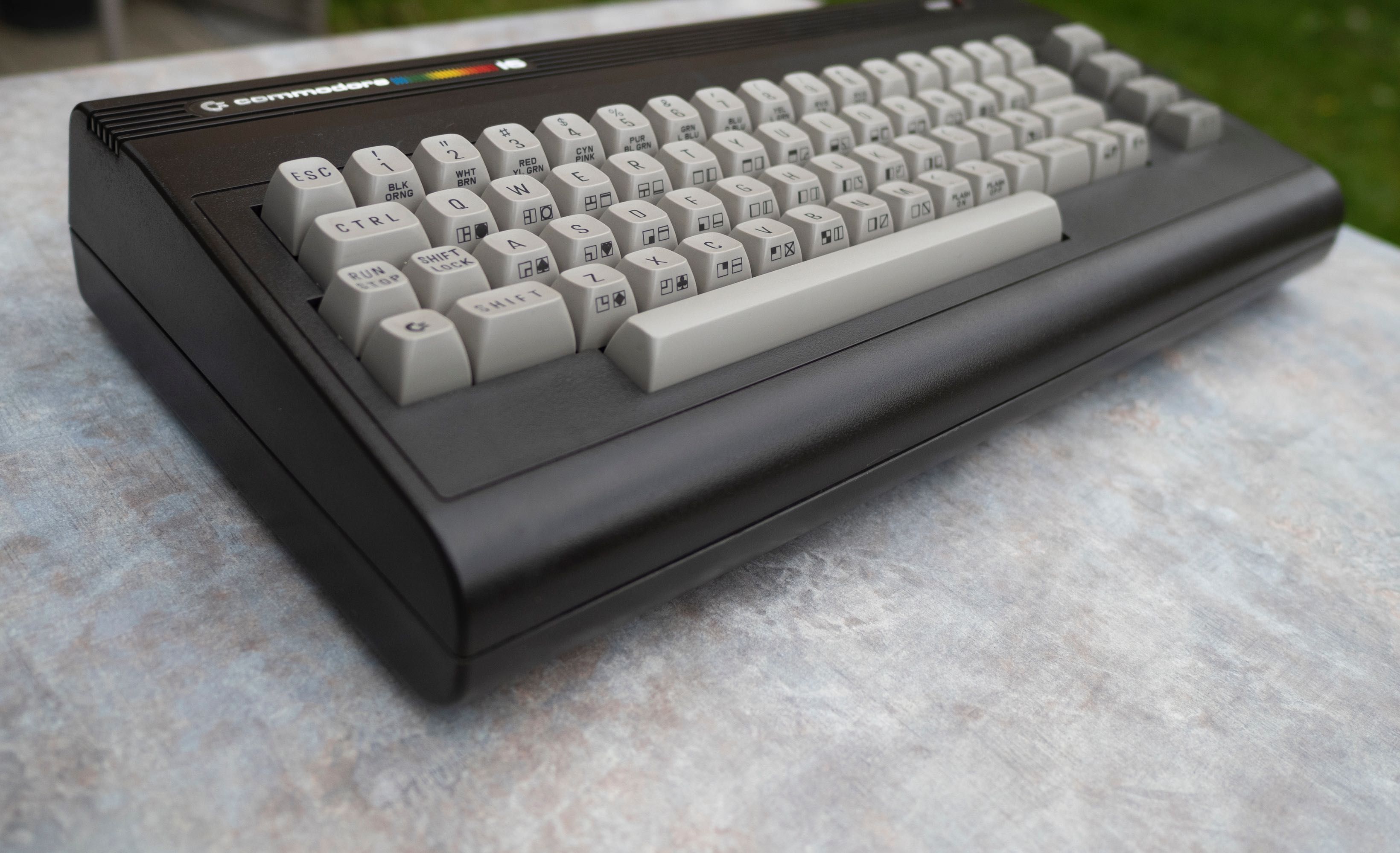 Commodore 16 / C16. Sprawny w wyśmienitym stanie. Made in Germany