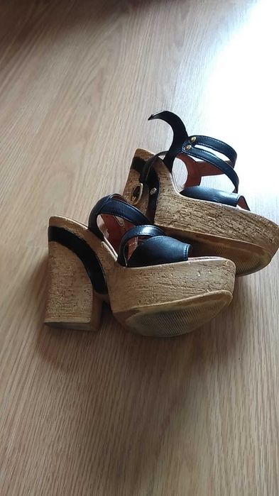 Sandália preta 35