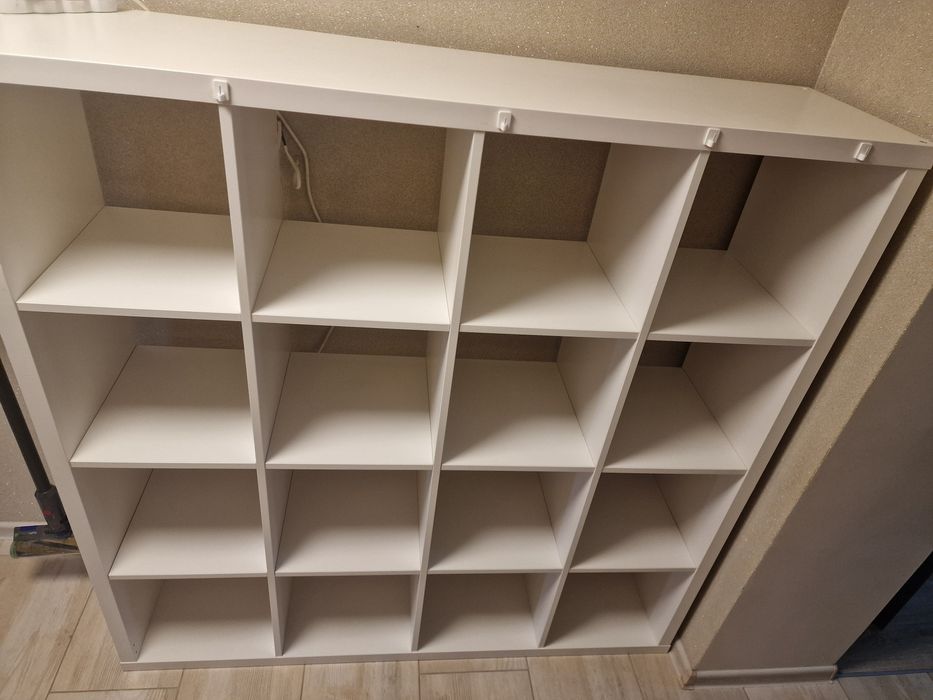 Sprzedam regał na książki