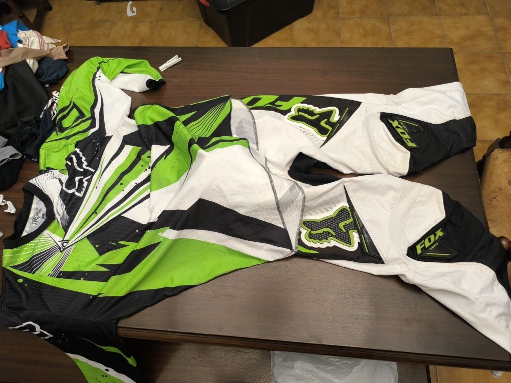 Equipamento Motocross Fox 180