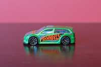 Hot Wheels autko "Resorak" Audacious rocznik rocznik 2019