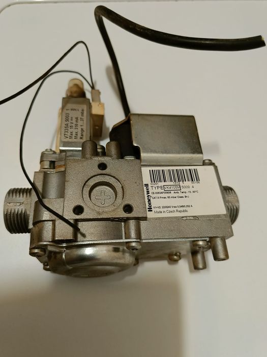 Zawór gazowy Honeywell VK4105M