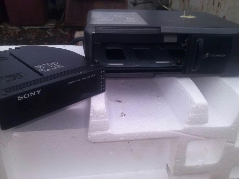 CD changer sony на 6 дисков