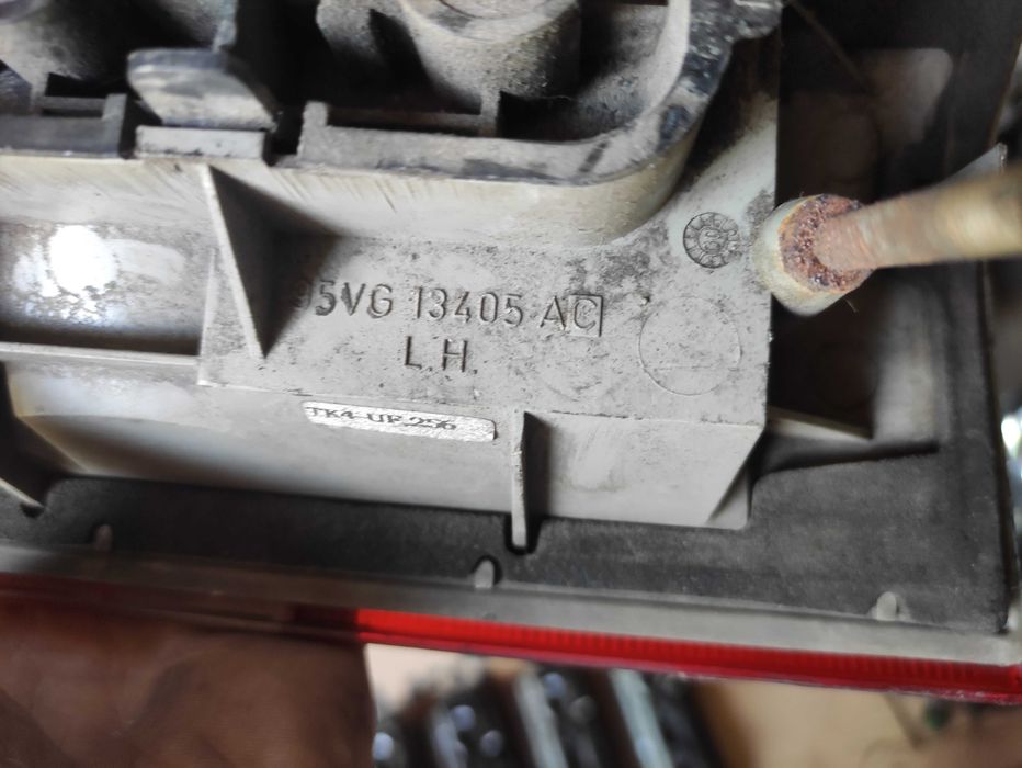 Стоп Ford transit 86-00р стопи Форд транзит ліхтар 95VG13405AC