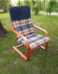 Fotel  "bujany" tapicerowany używany z dobrym stanie