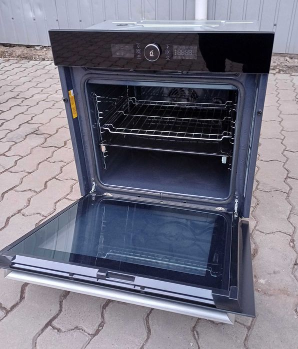 Вбудована духовка духова шафа Вірпул Whirlpool 6 Sense піроліз чорна