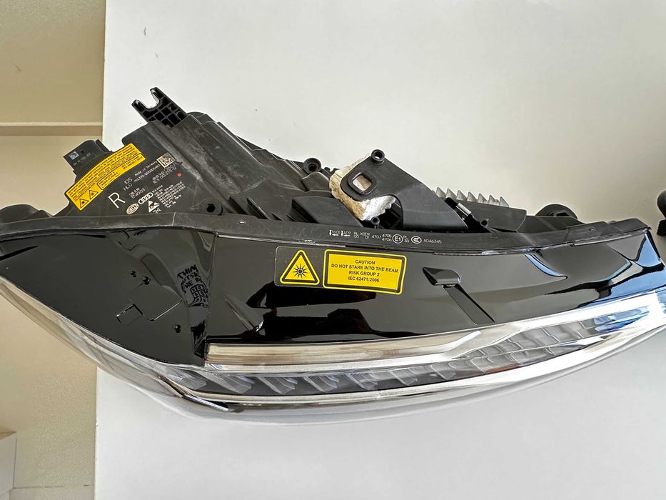 Farol Direito Matrix Laser-LED Audi A7 / S7 / RS7 (4KA) (2018–2024)