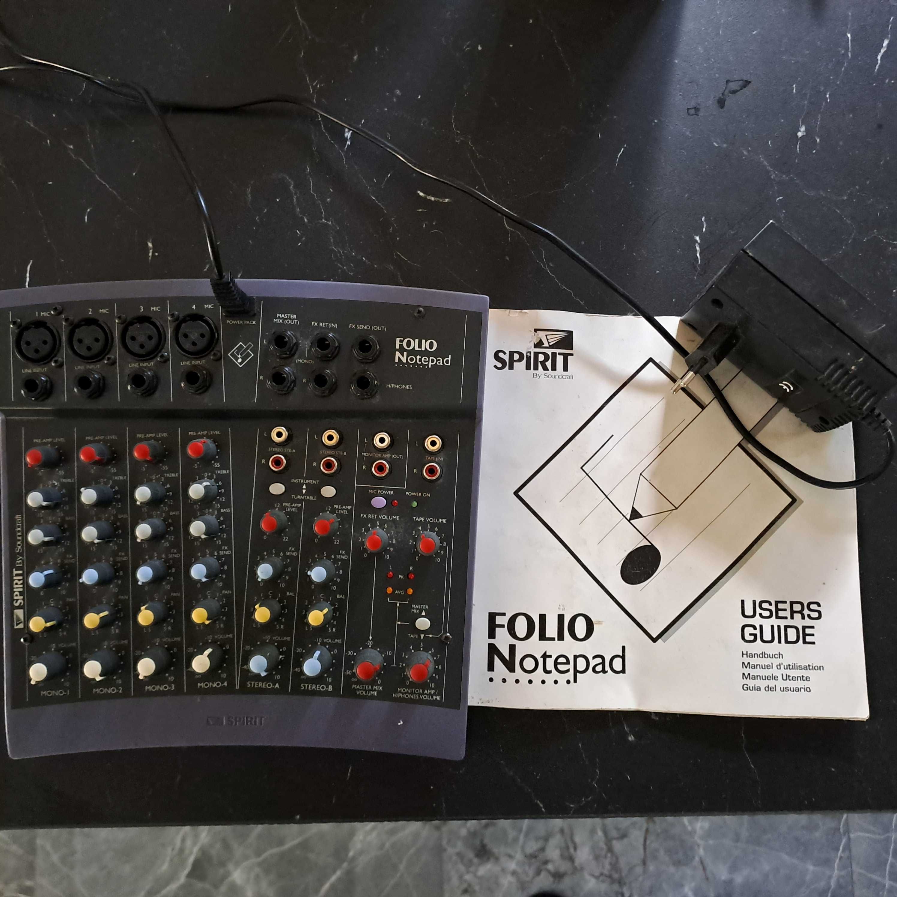 Mikser audio Spirit by Soundcraft Folio Notepad