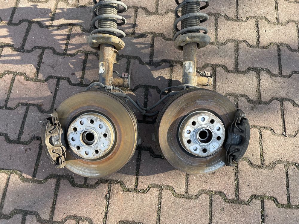 Volkswagen Passat CC Zawieszenie Zwrotnica Amortyzator Aktywny Golf VI