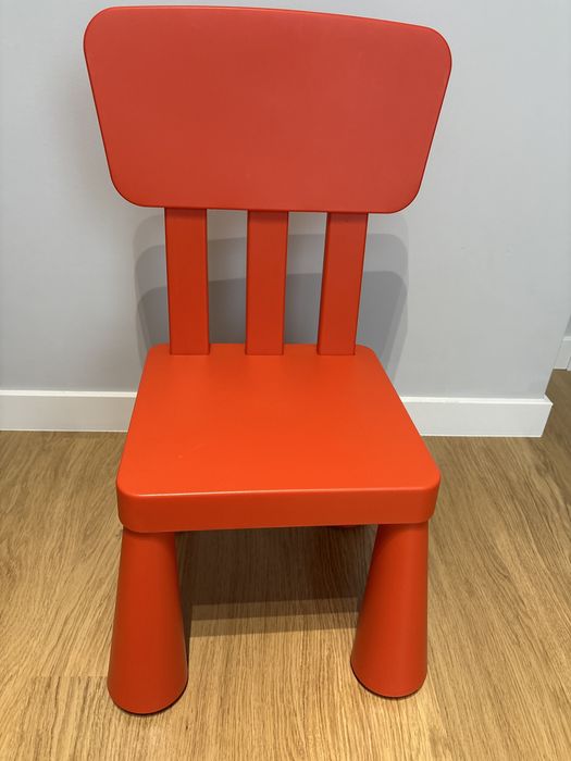 Fotelik Mamut Ikea - czerwony