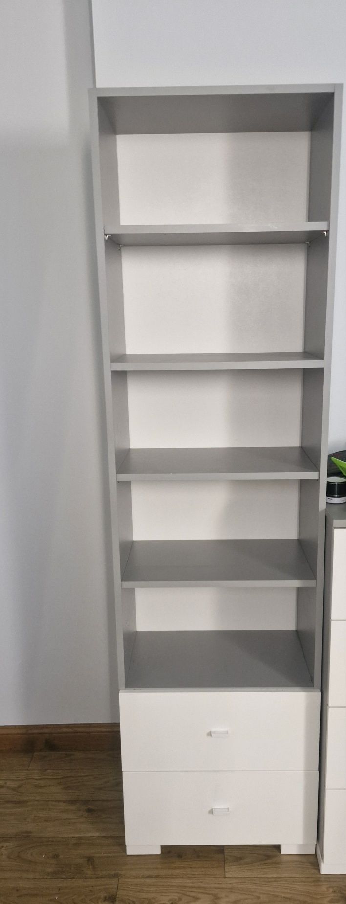 Komoda w stanie idealnym