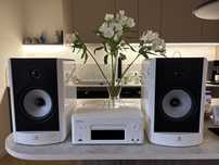 Denon Ceol N8 z kolumnami Boston A26