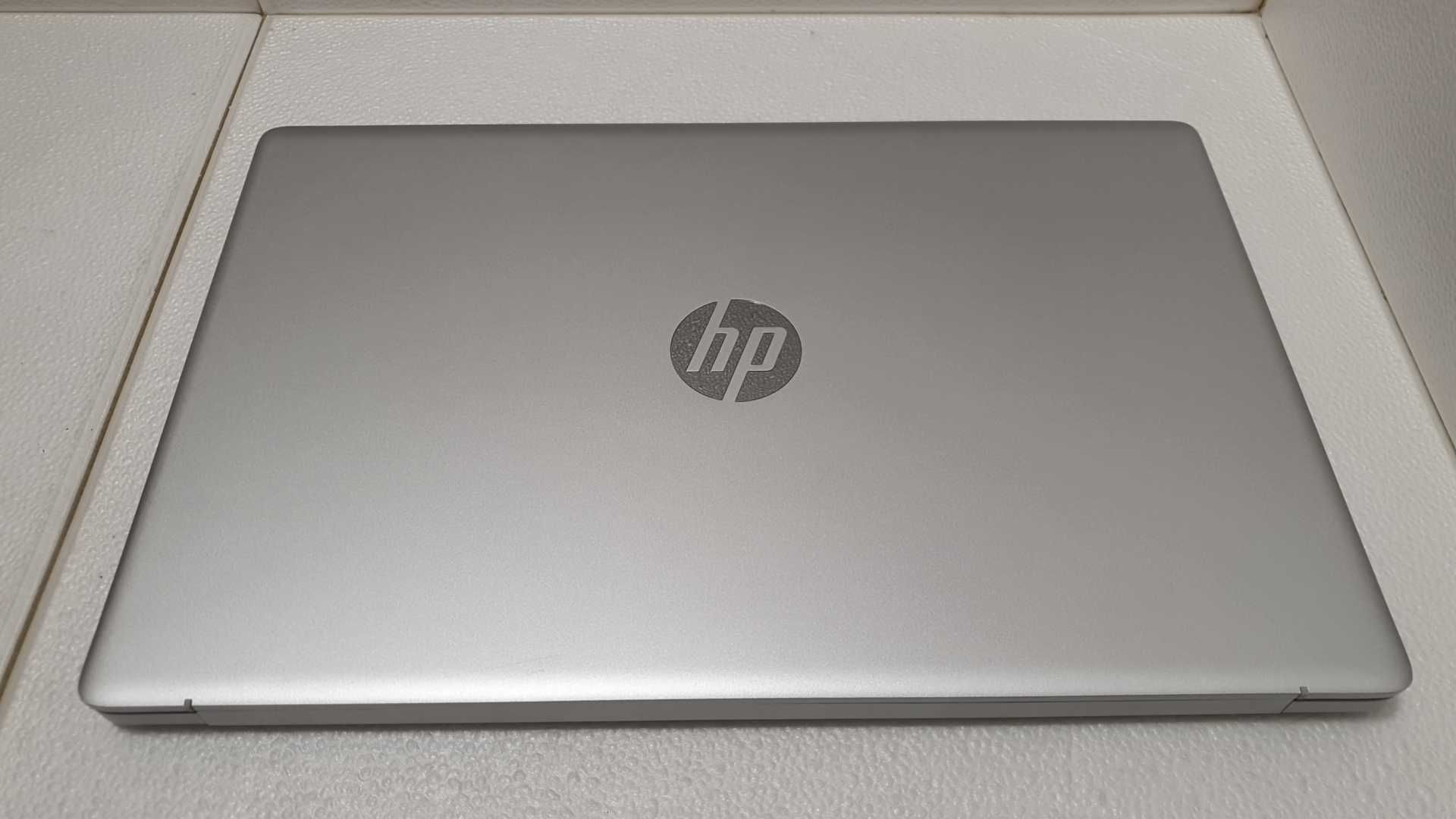 HP 17-CN0025 Core™ i5-1135G7 256GB SSD 8GB 17.3"