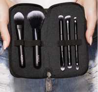 KIKO MILANO Набор кистей для путешествий Travel Brush Set