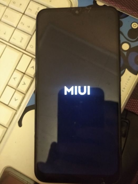 Продам Телефон Редмі 8а