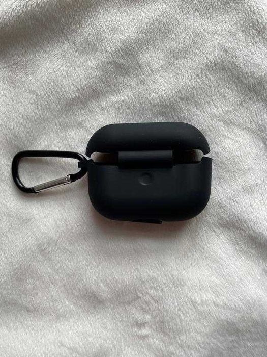 Новый чехол на airpods pro чёрный на наушники