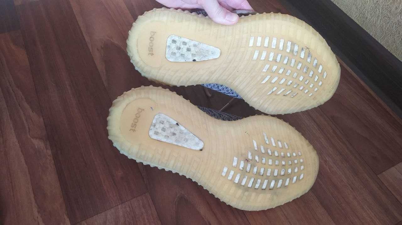 Кроссовки Adidas Yeezy Boost 350 унисекс р. 40 (25 см) Оригинал