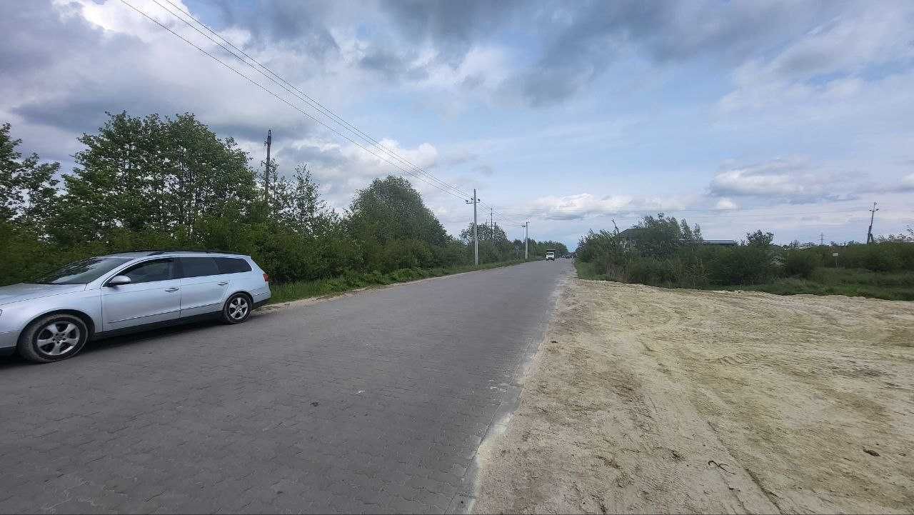 Продаж земельної ділянки в Солонці біля дороги