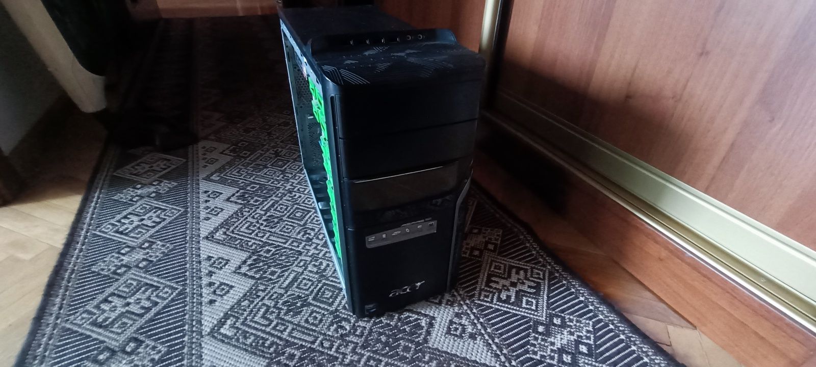 ПК xeon e5 2450 8ядер /16 потоків 16 ddr3 /radeon r9 3