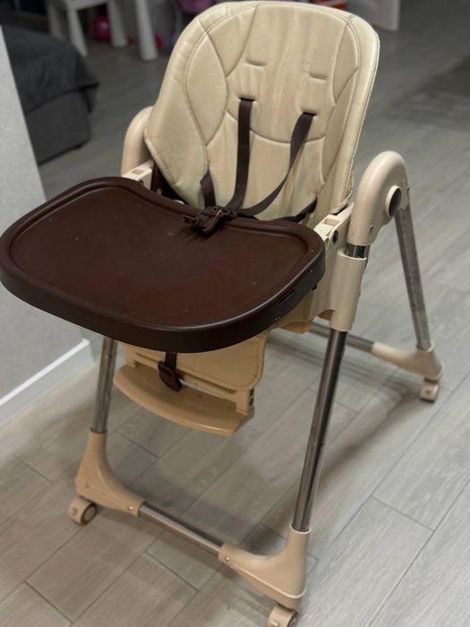 Стільчик для годування