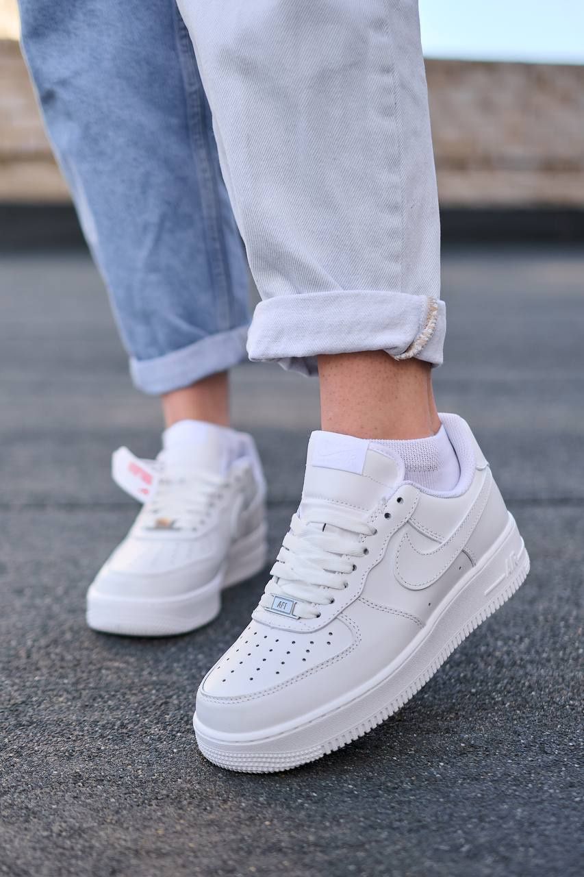 Nike Air Force 1 Classic White Premium / Nike Air Force 1 Classic