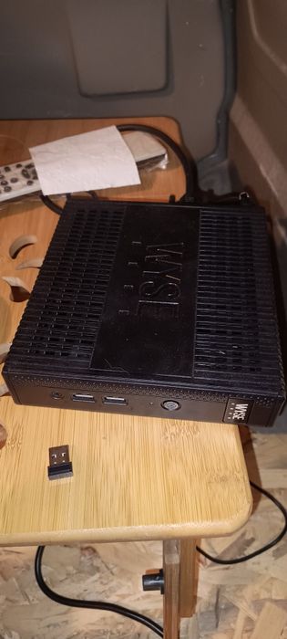 Wyse D10D – mini komputer / terminal z SSD 32 GB + zasilacz