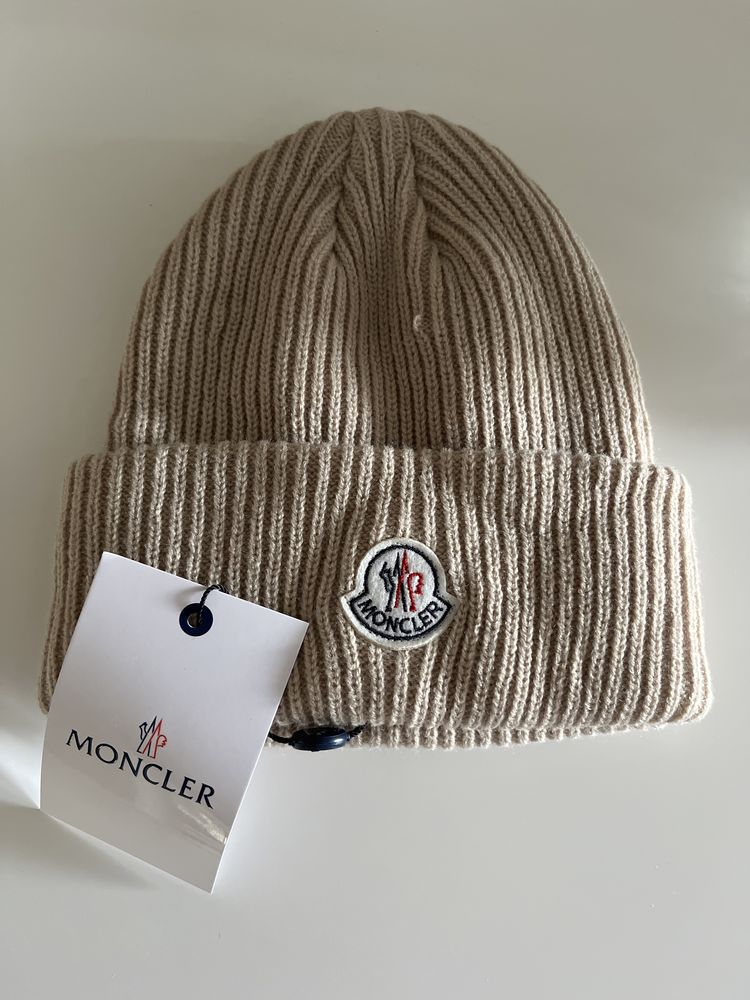 Gorro Moncler Bege