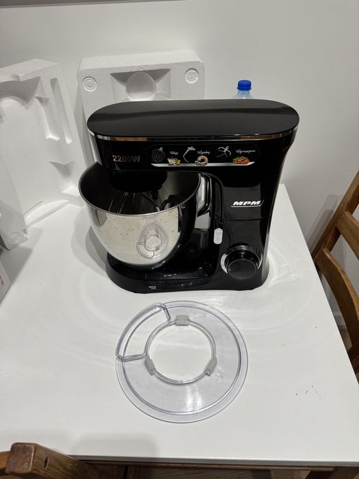 Sprzedam robota kuchennego 2200w MPM MRK-19