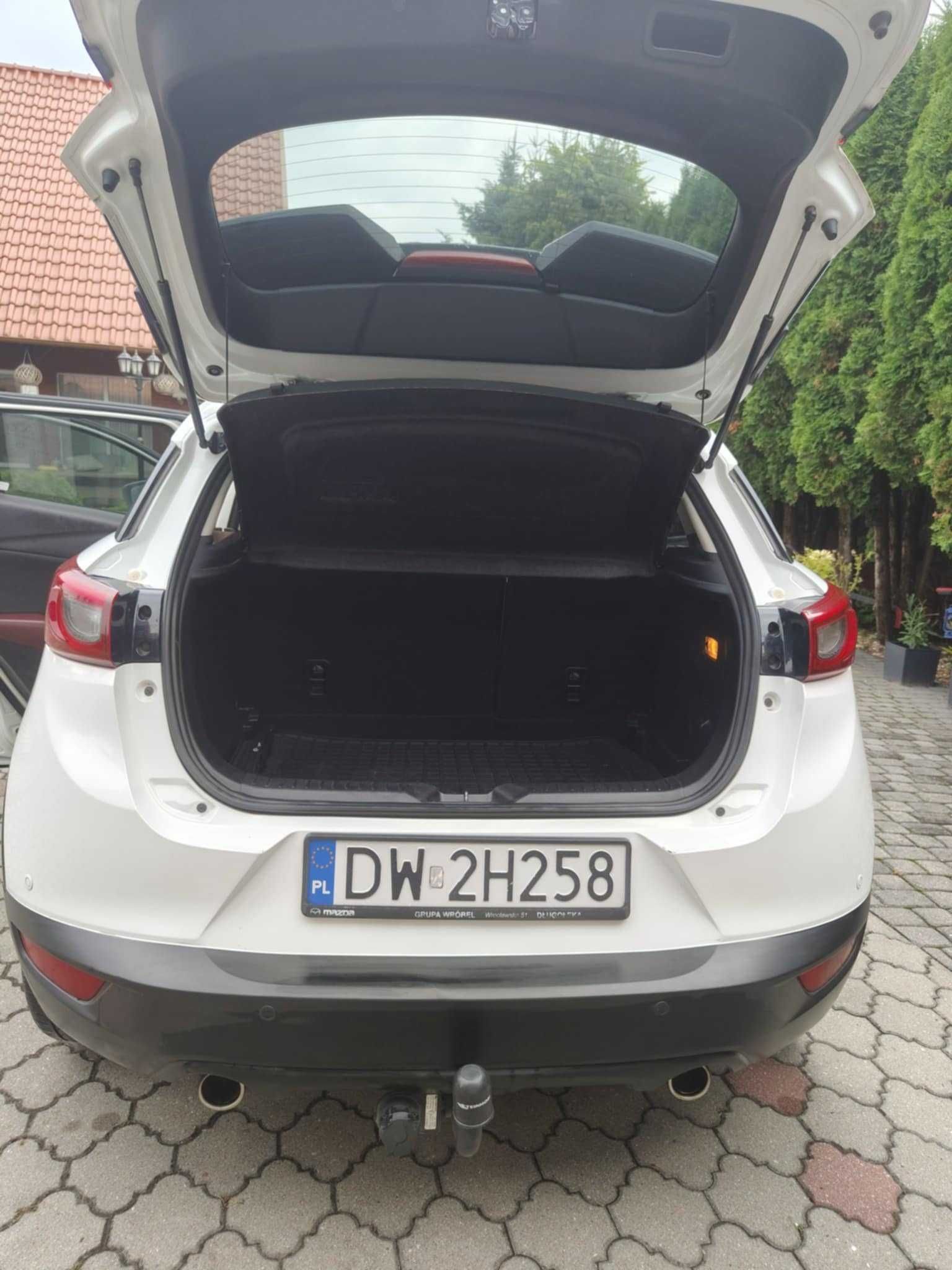 MAZDA CX-3, rok 2016,automat ,4x4 ,biała perła,hak,skóry białe.
