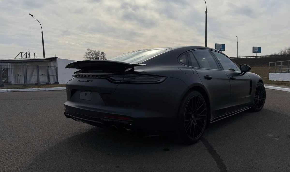 Porsche Panamera GTS 2023