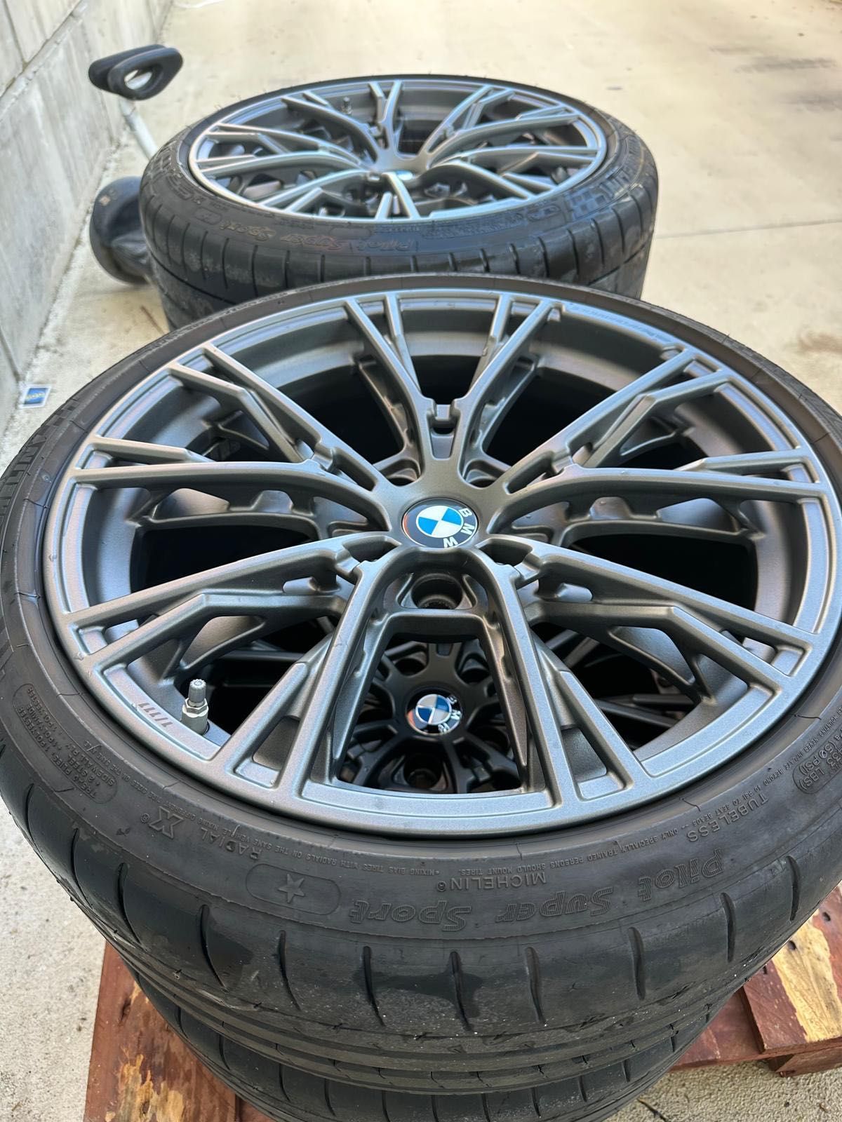 Jantes BMW M2 Edição Limitada 1/111M com pneus