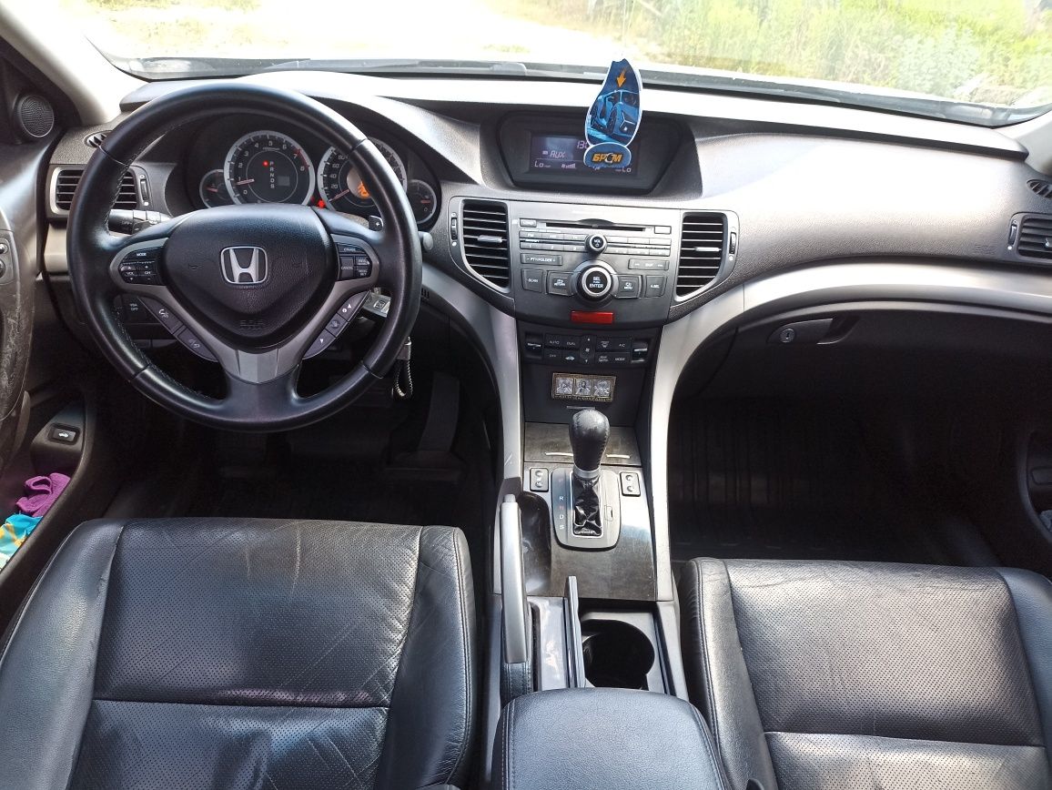 Продам  Honda Accord 8 2.0 бензин