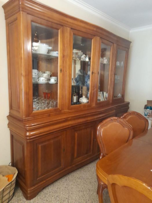 Mobilia de sala de estar em Cerejeira