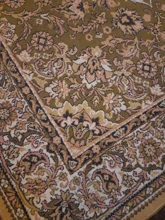Продам килим 1200грн