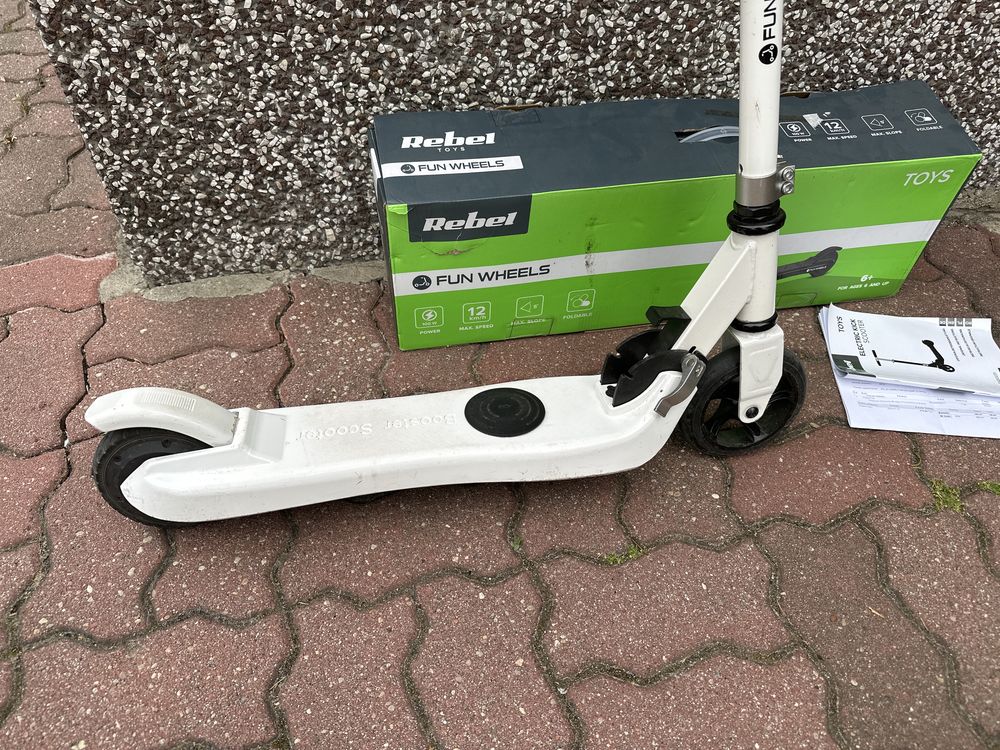 Hulajnoga elektryczna Rebel 12km 100W