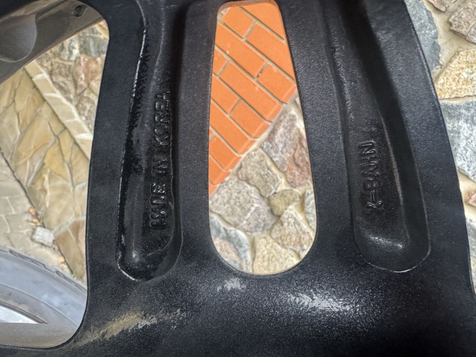 Продам комплект дисків з резиною