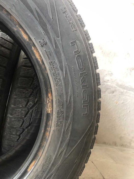 Шини Nokian Hakkapeliitta R2 SUV R17 225/65 Зима