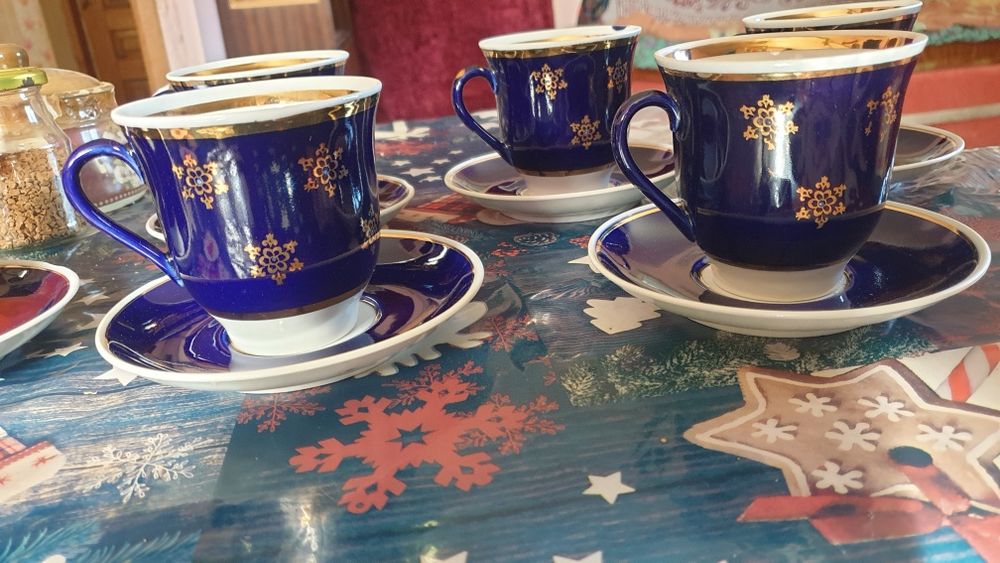 Кобальтові чашки