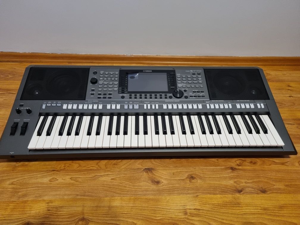 Yamaha PSR-S770 JAK NOWA