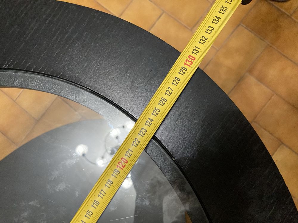 Mesa com vidro temperado