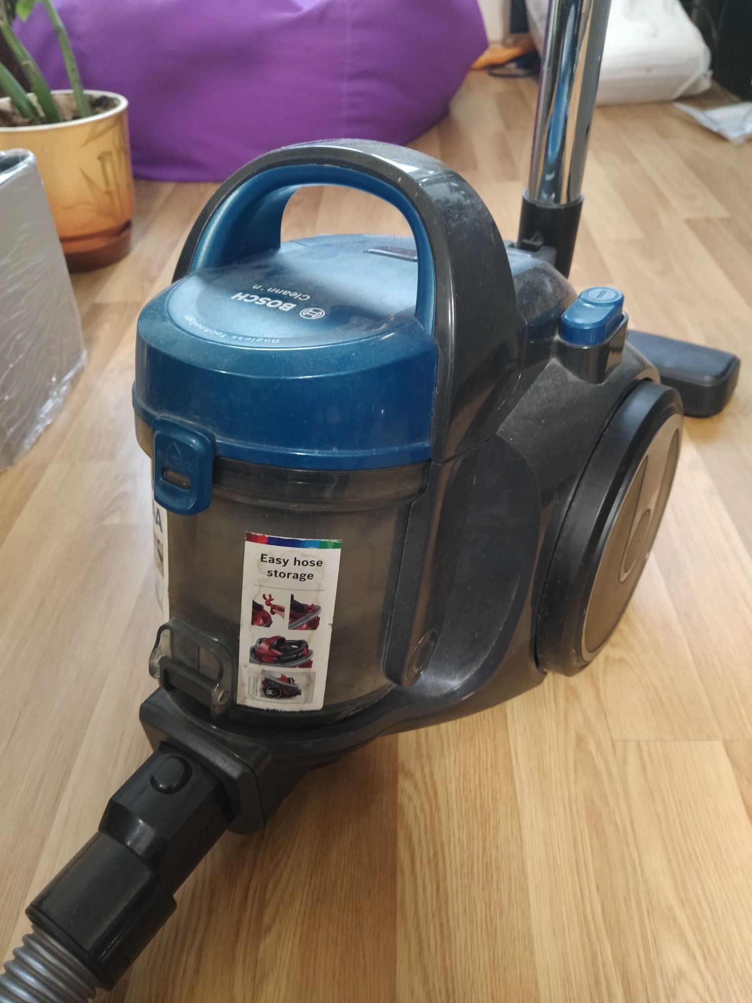 Пилосос Bosch циклонного типу