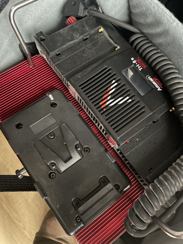 Aputure Amaran tri-8c bicolor led