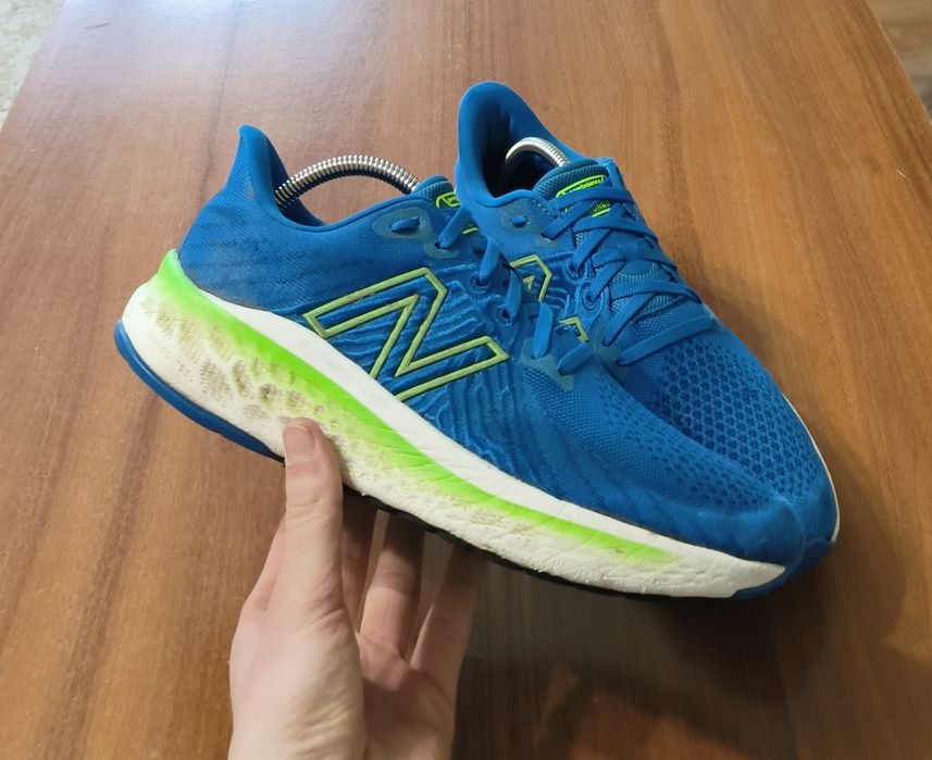 Кросівки спортивні чоловічі бігові New Balance Fresh Foam Vongo V5 43