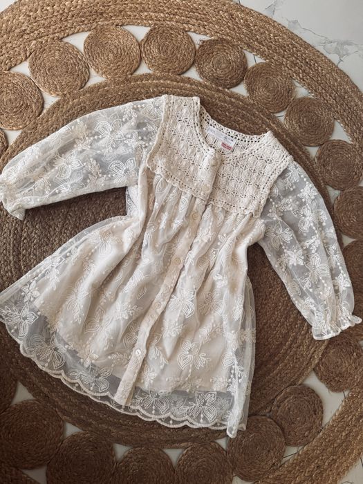 Koronkowa sukienka zara 110