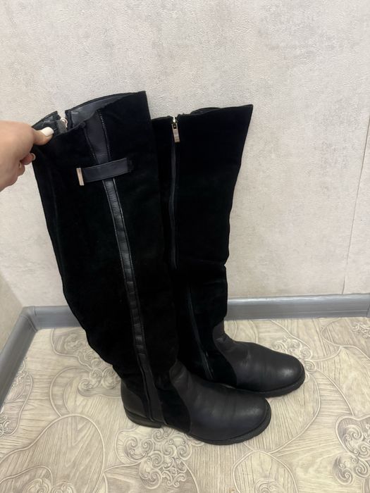 Жіночі утеплені чоботи